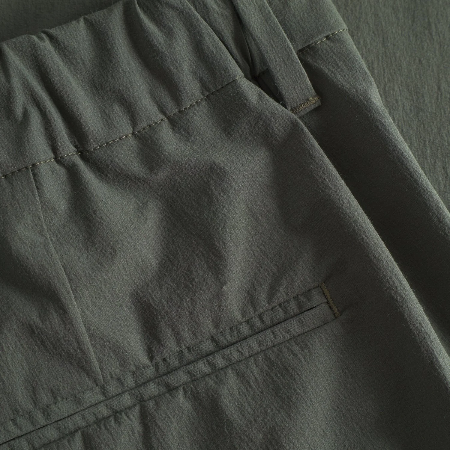 Aaren Travel Light - Black Olive - Image 4