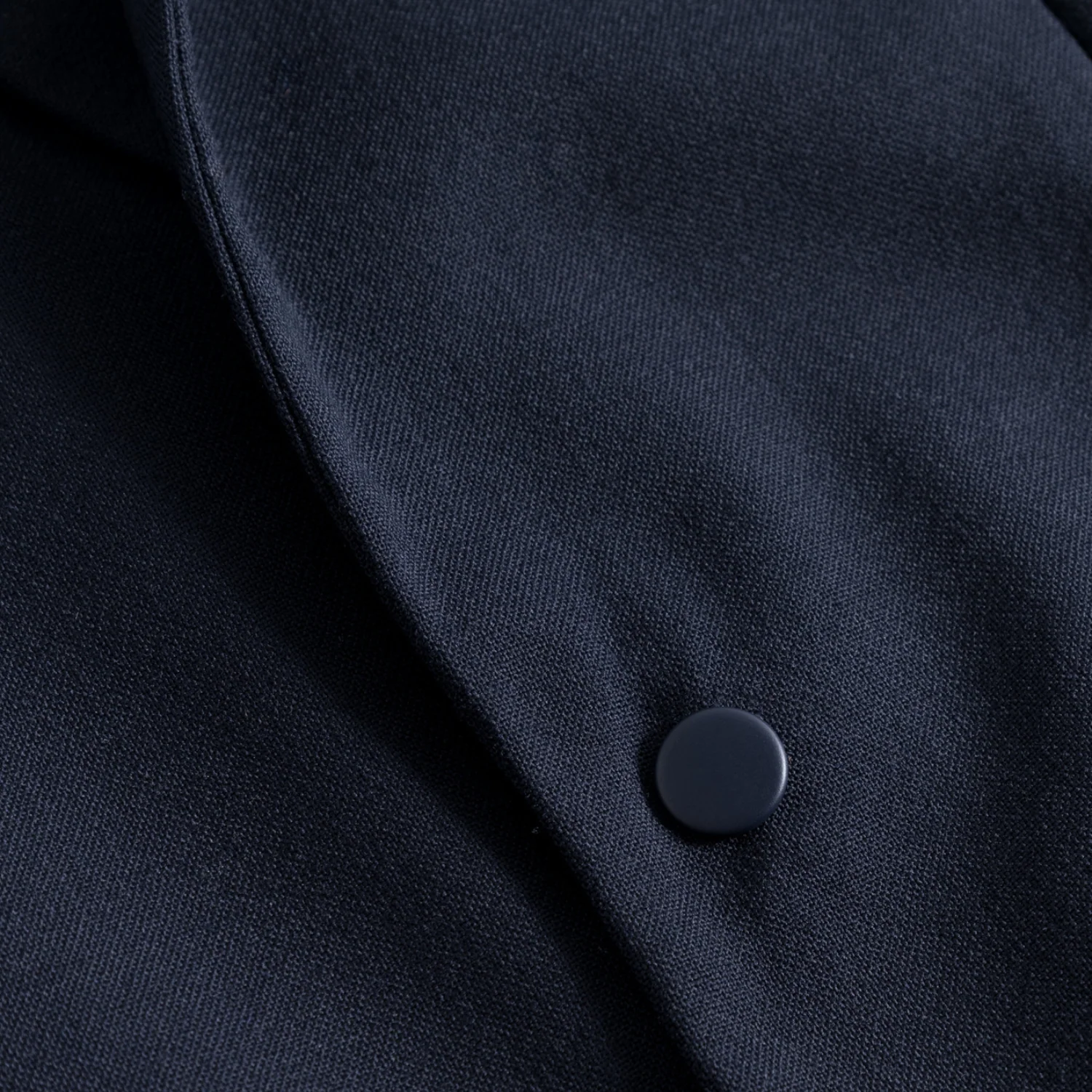 Emil Travel Light Jacket - Dark Navy - Image 4