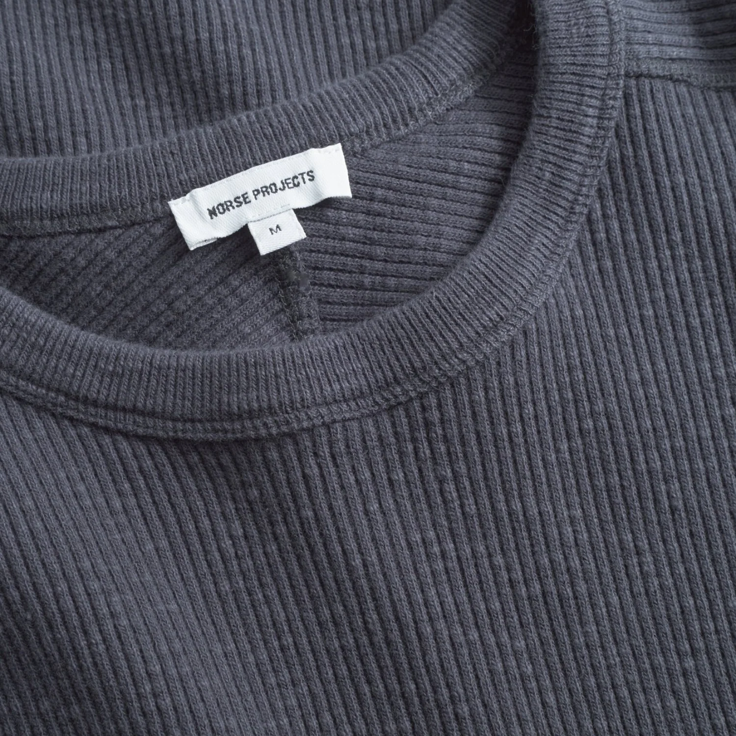 Eske Military Rib LS T-Shirt - Graphite - Image 3