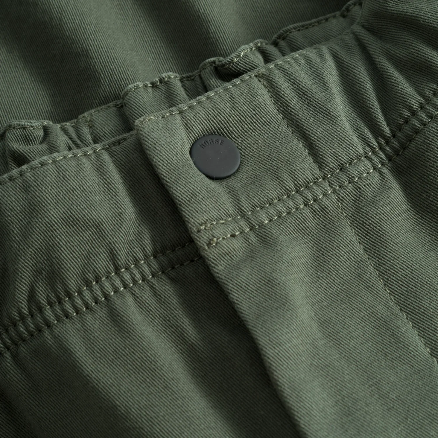 Ezra Light Stretch Pant - Spruce Green - Image 3