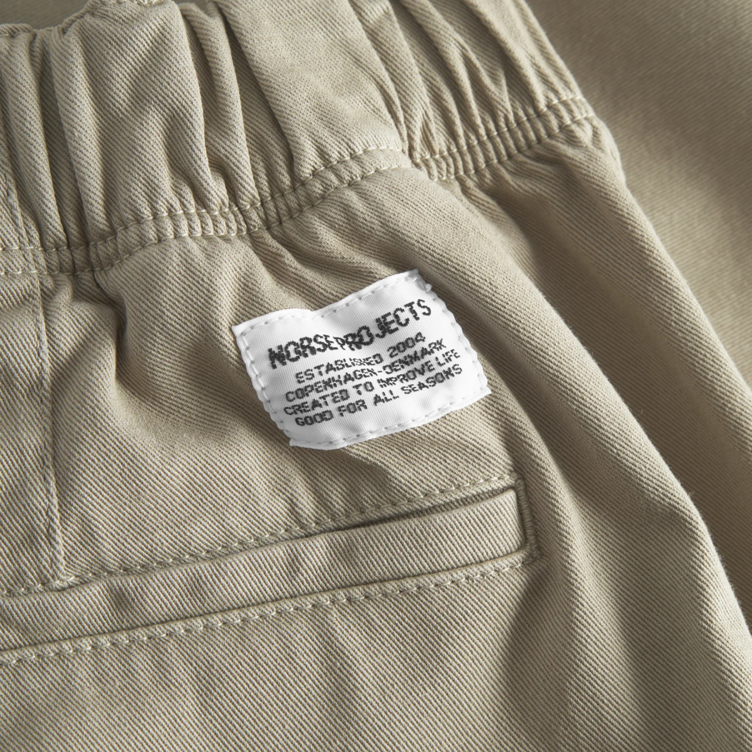 Ezra Relaxed Organic Stretch Twill Short - Moss Green - Image 4