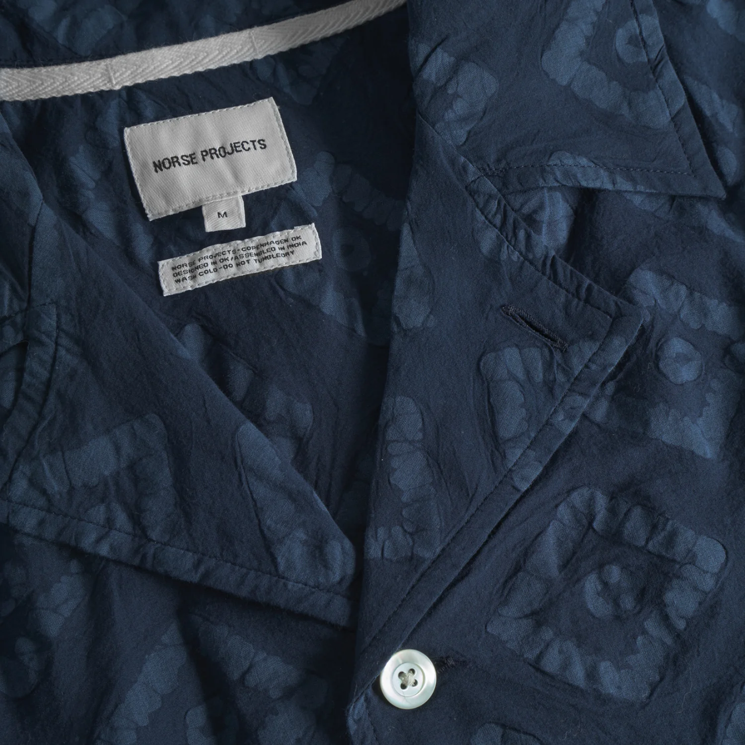 Mads Batik SS Shirt - Dark Navy - Image 3